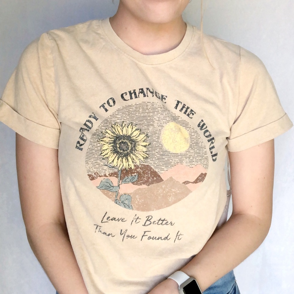 Ready to Change the World NWT Graphic Tee‎